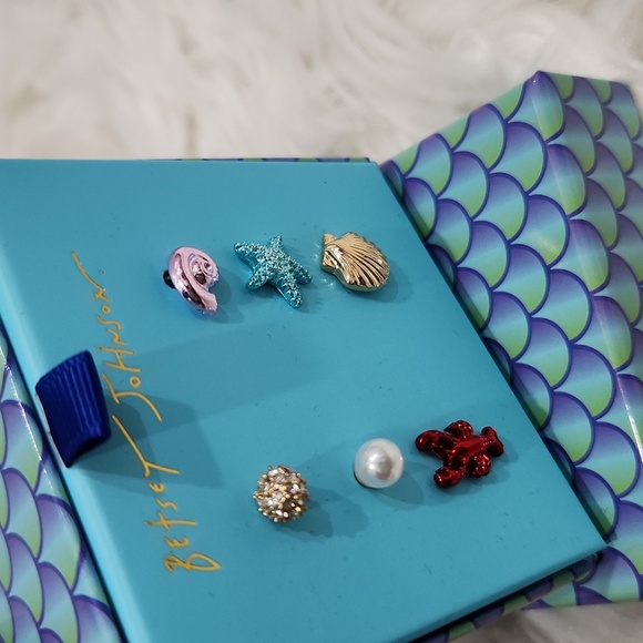 🔹️ Betsey Johnson🔹️ mismatched Ocean Mermaid Jewel Earring Set - Picture 4 of 7